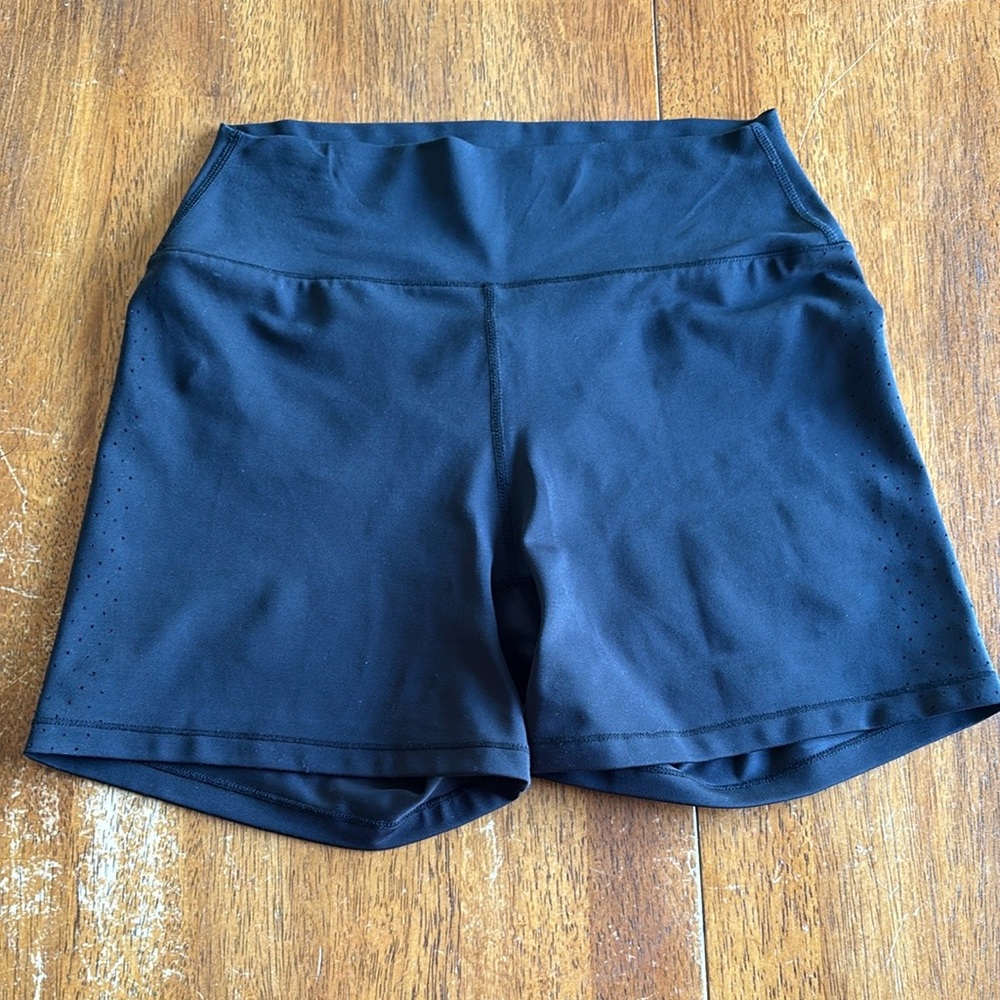 BuffBunny Black Shorts 4”